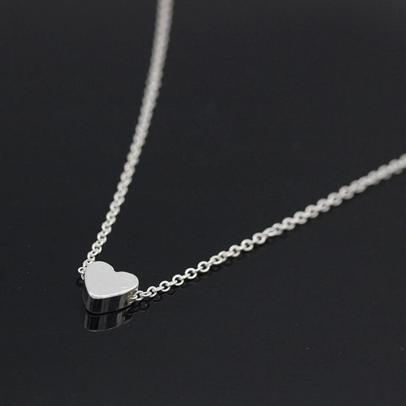 3/$30 Dainty Heart Choker Necklace Boho Silver - Picture 3 of 4